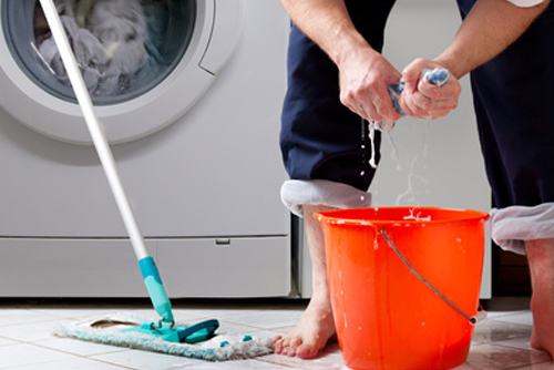 Sofortmaßnahmen nach einen Wasserschaden - STMB24